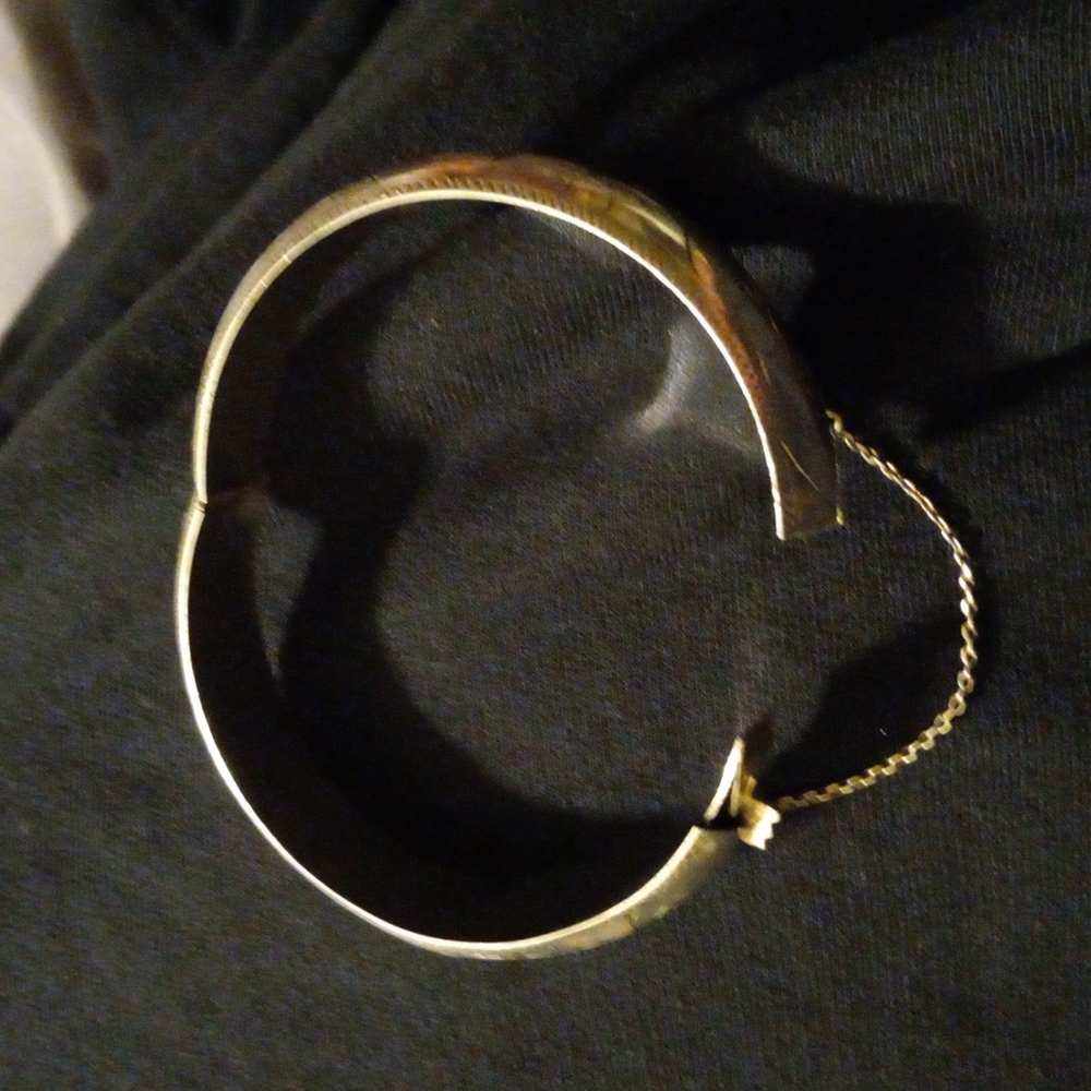 Silver bangle - Picture 3 of 4
